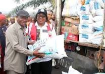Rivers Government distributes relief materials to flood victims in Oyigbo, Eleme.